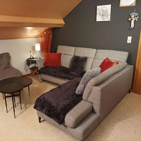 Spacious In With Garden