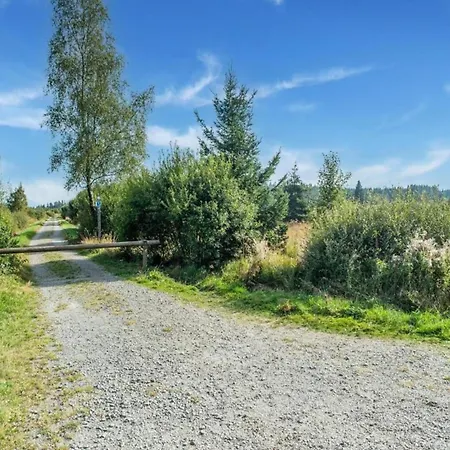 Apartment Spacious In With Garden *
